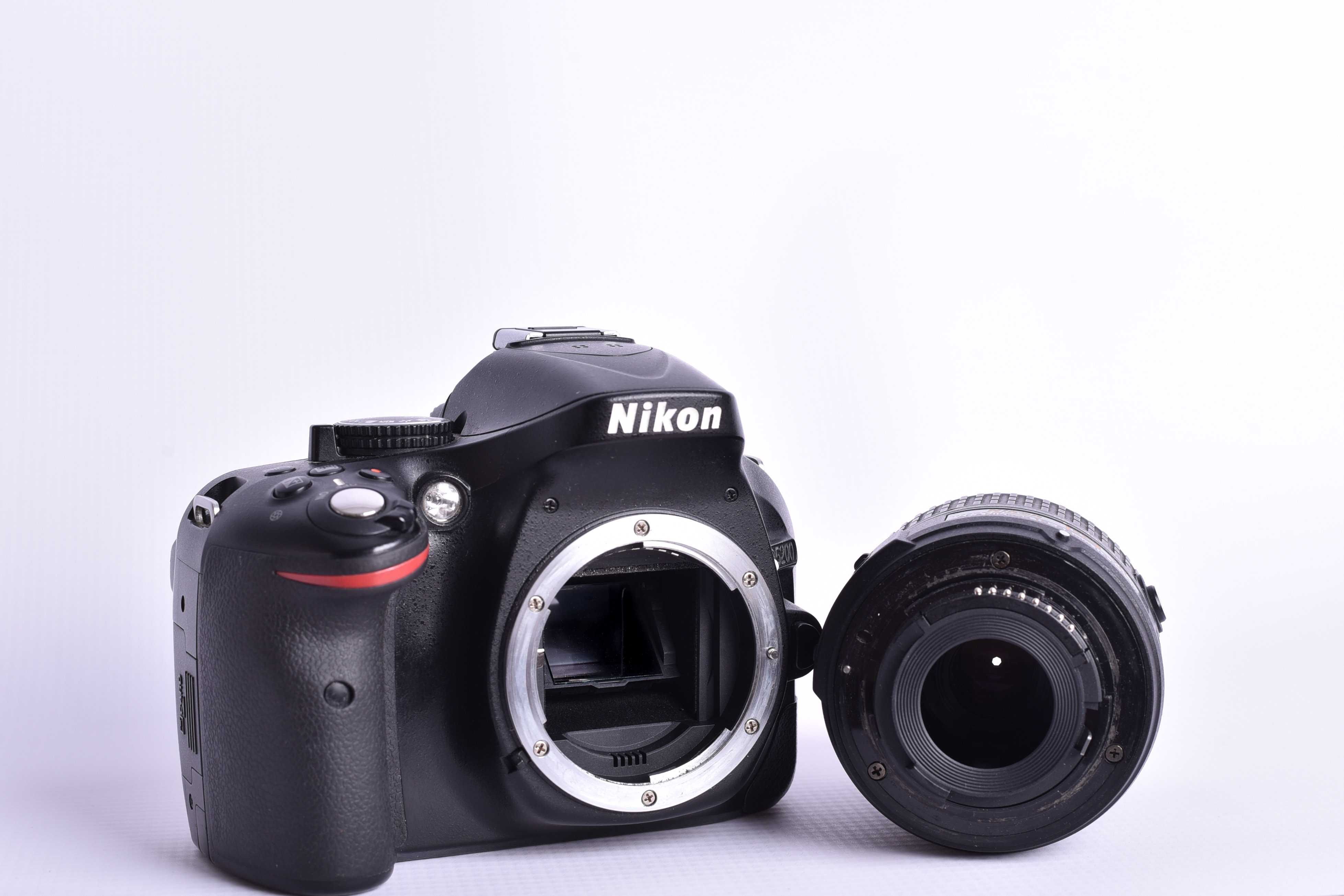 Zestaw dla fotografa Nikon D5200 + obiektyw + torba + akcesoria