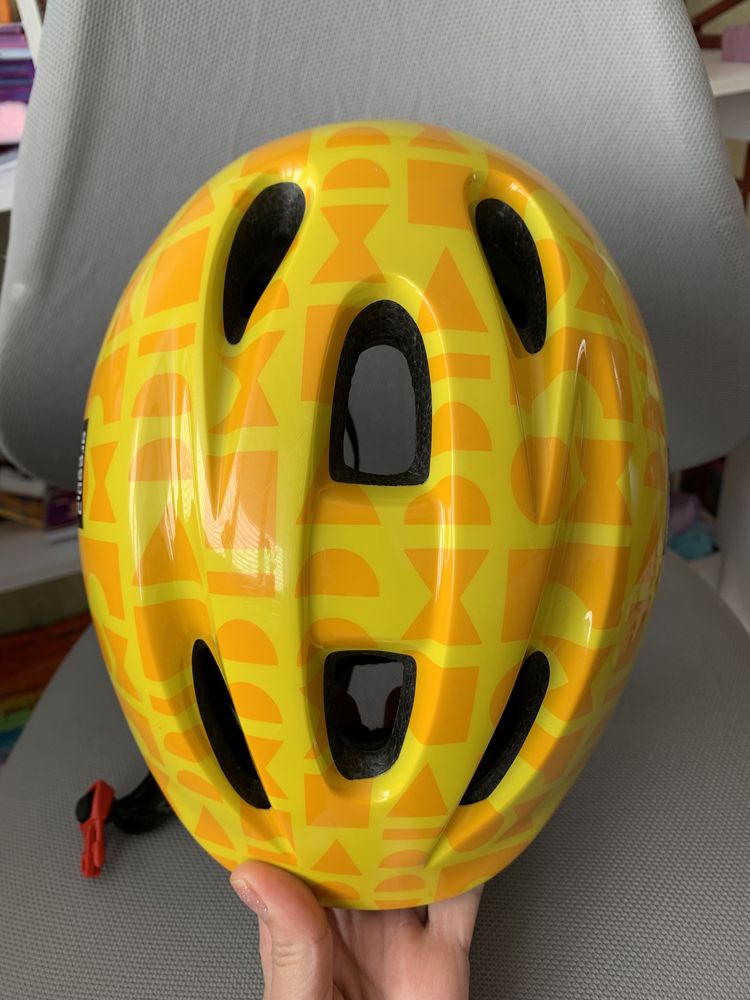 Шлем велосипедный до 5ти лет. Шолом велосипедний