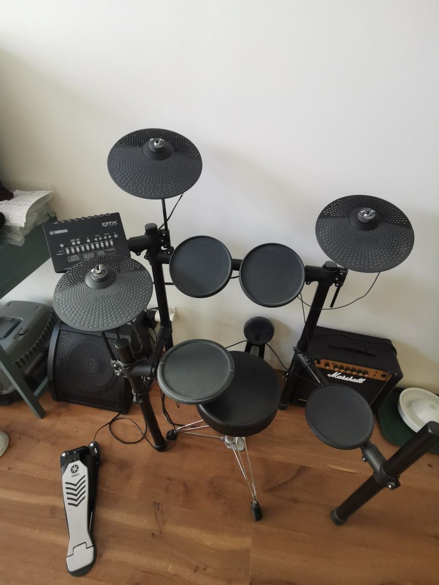 Bateria eletrónica Yamaha DTX-452K