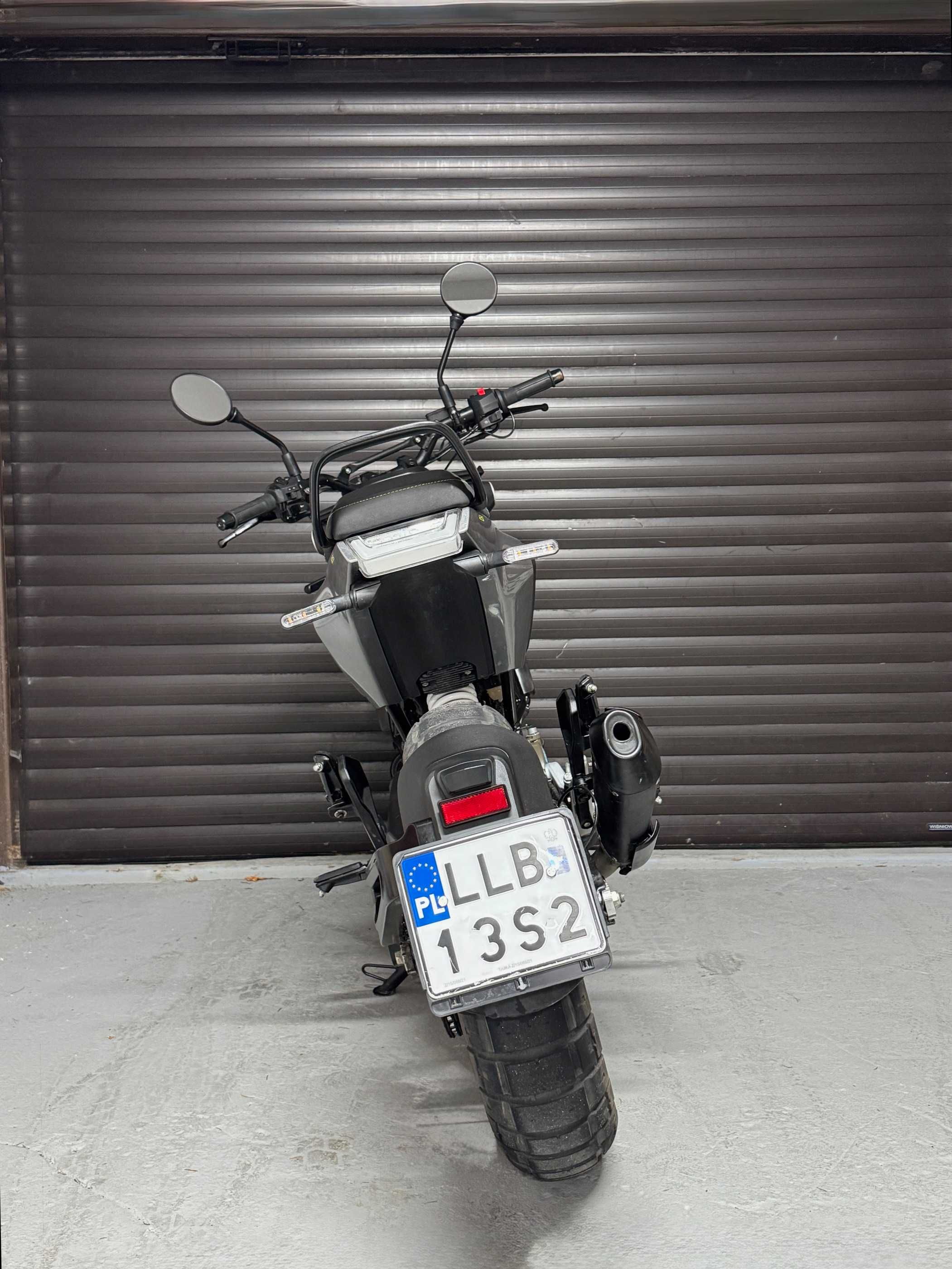 Husqvarna SVARTPILEN 125