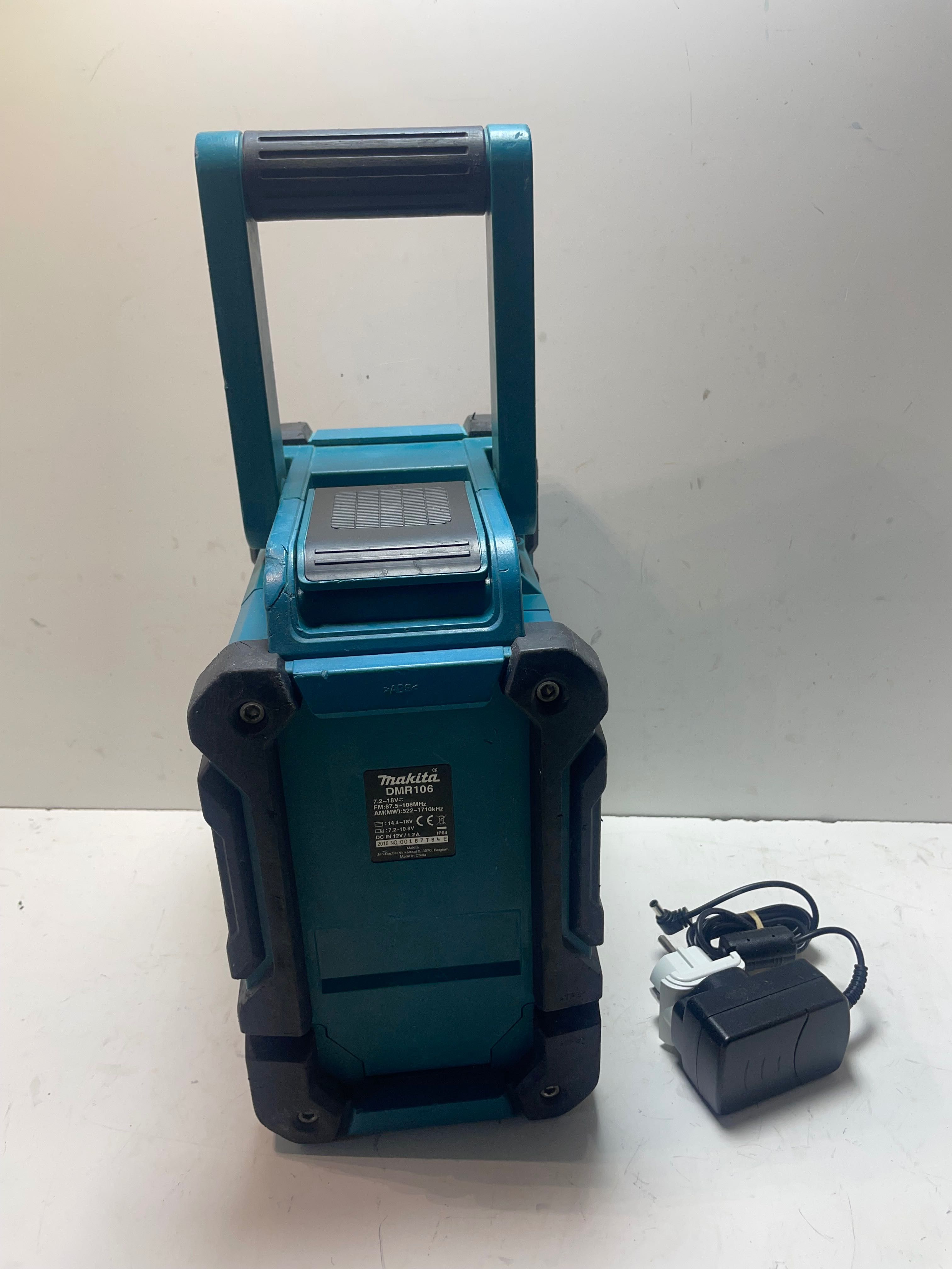 Makita DMR106/радіо Макіта 18в/220в