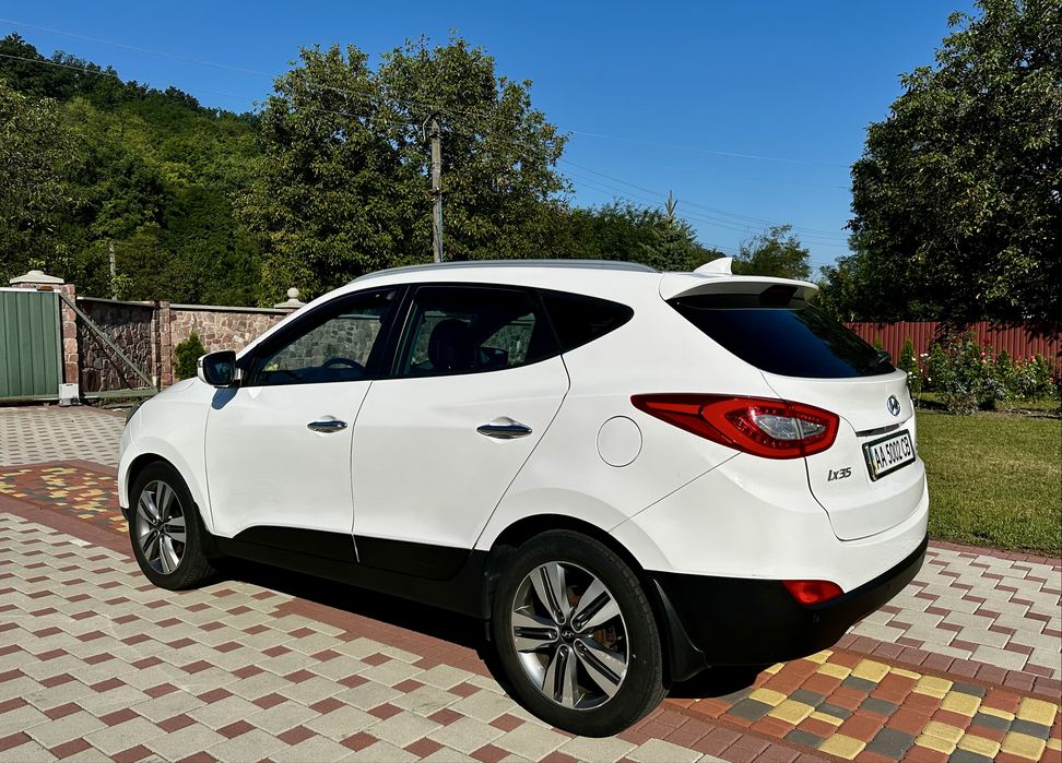 Автомобіль Hyundai ix35