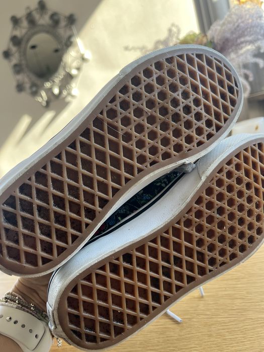 Vans trampki 33 czarne w kwiatki