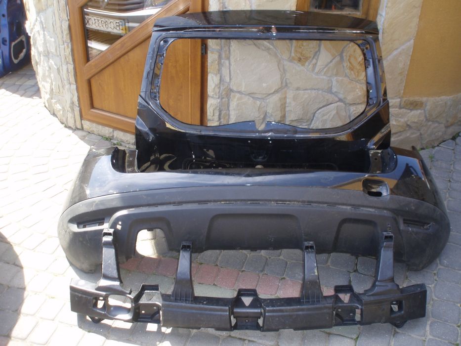 Бампер передній Рено Дастер Разборка Renault Dacia Duster.
