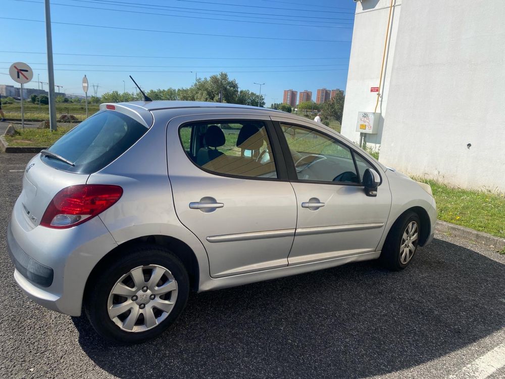 PEUGEOT 207 1.4 Tdi