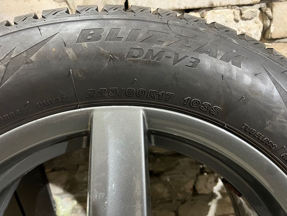 Комплект коліс 4 шт  на Subaru 225/60 R17