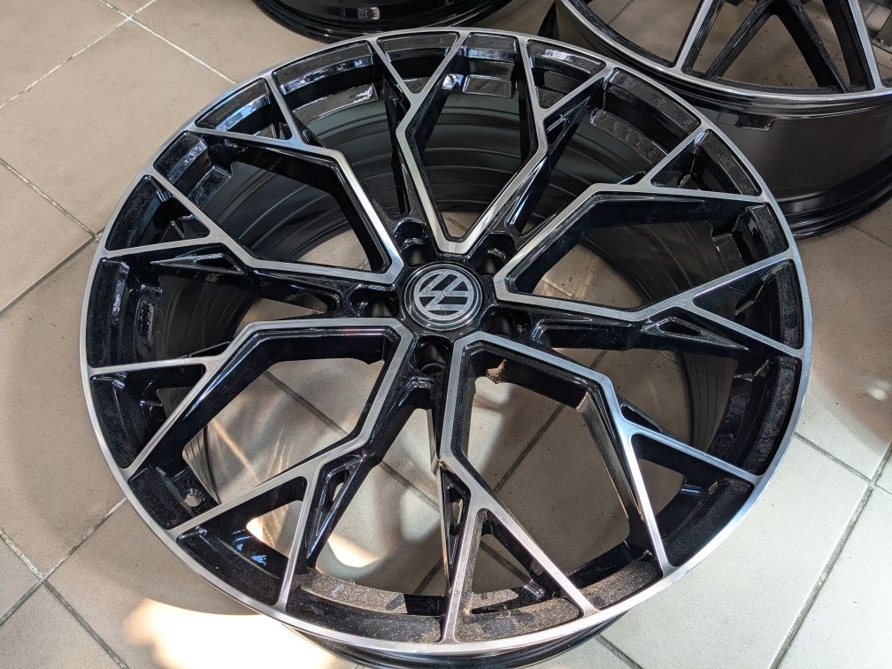 Volkswagen Touareg II_ диски R21_ 5x112