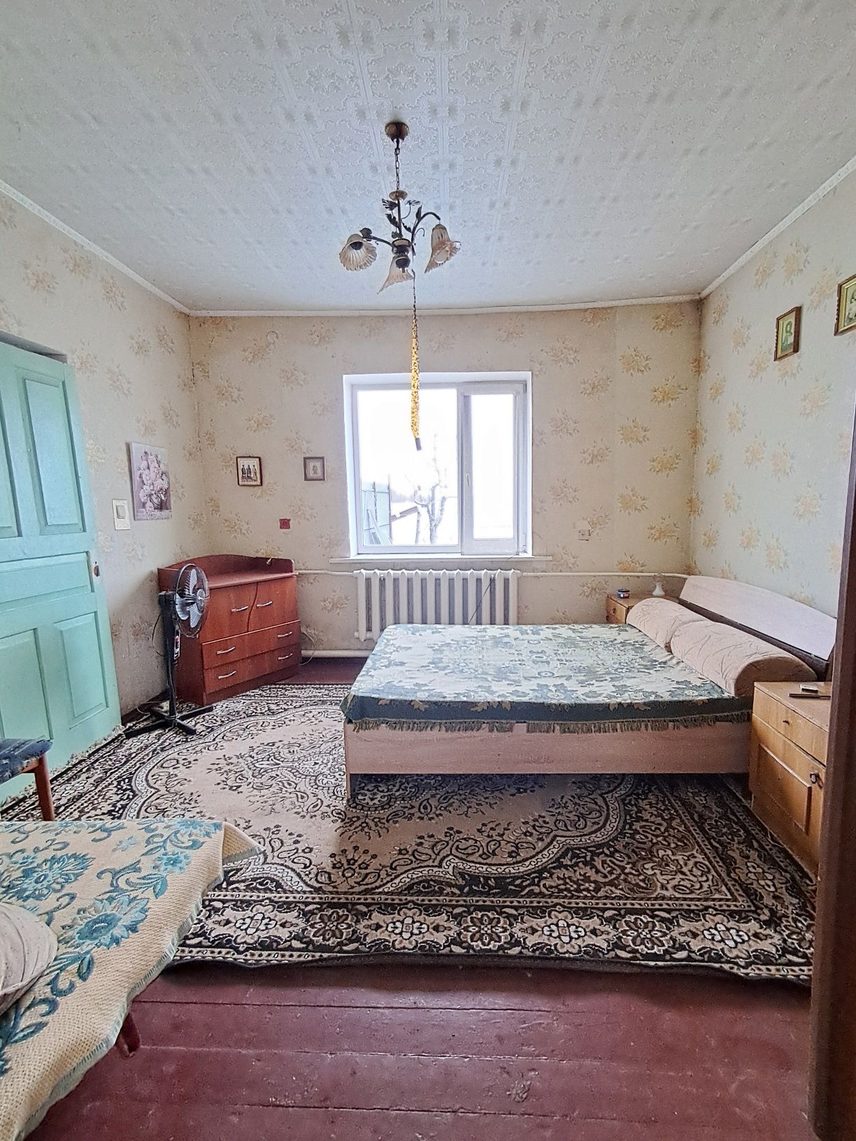 Терміновий продаж частини будинку.
