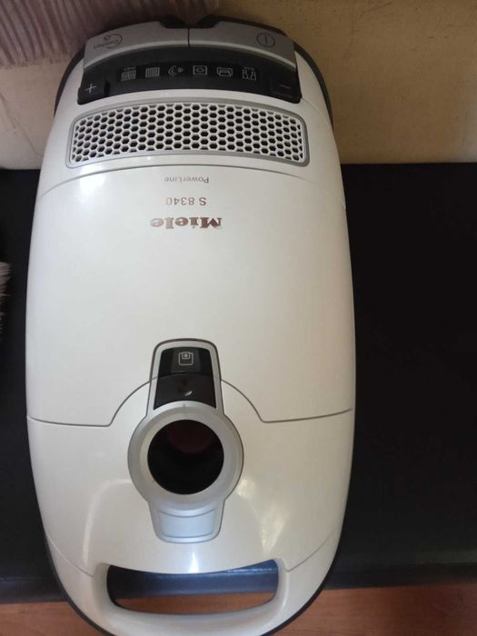 Пилосос   Miele .8390