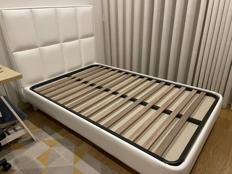 Vendo cama de meio casal