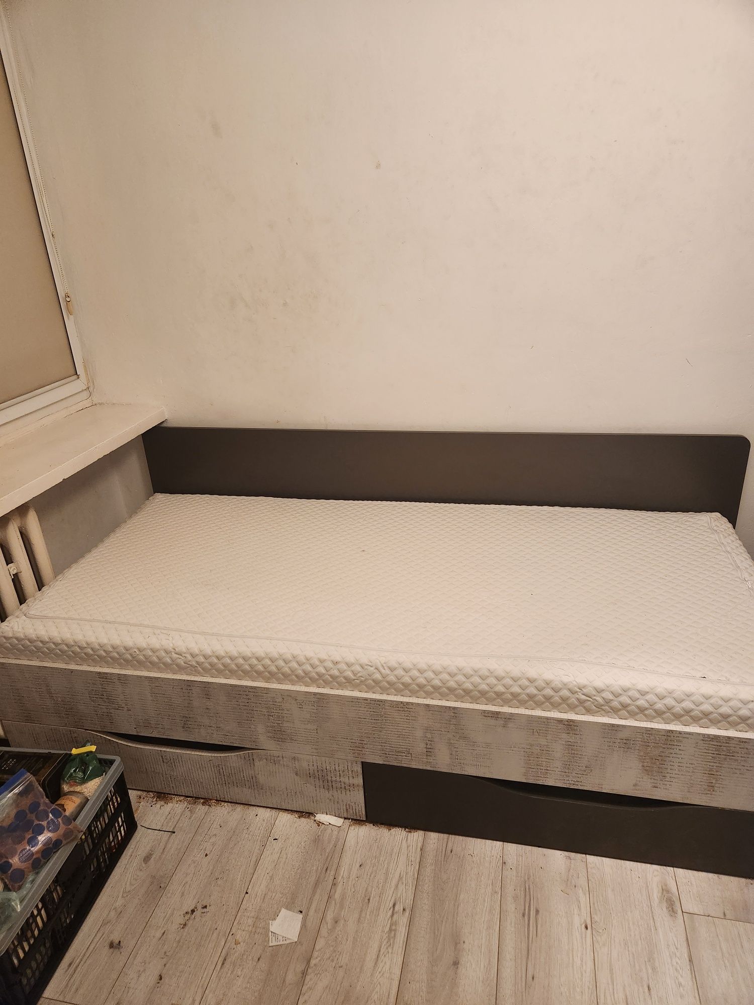 Łóżko jednoosobowe Tablo Agata Meble 90x200 szaro-białe