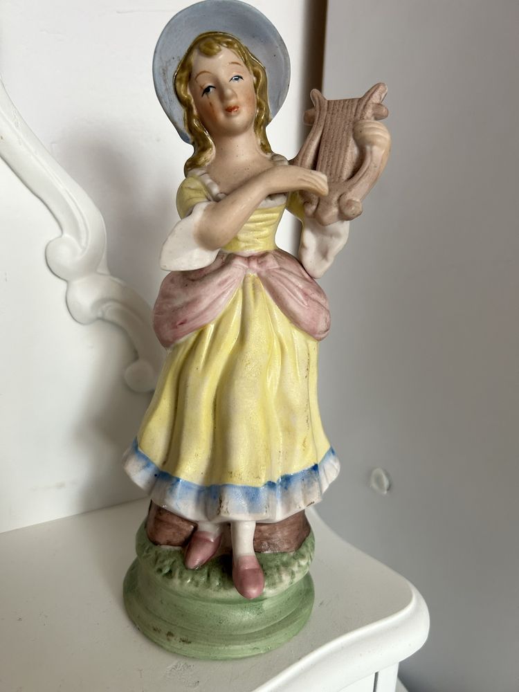 Ceramiczna figurka dama nr.6287