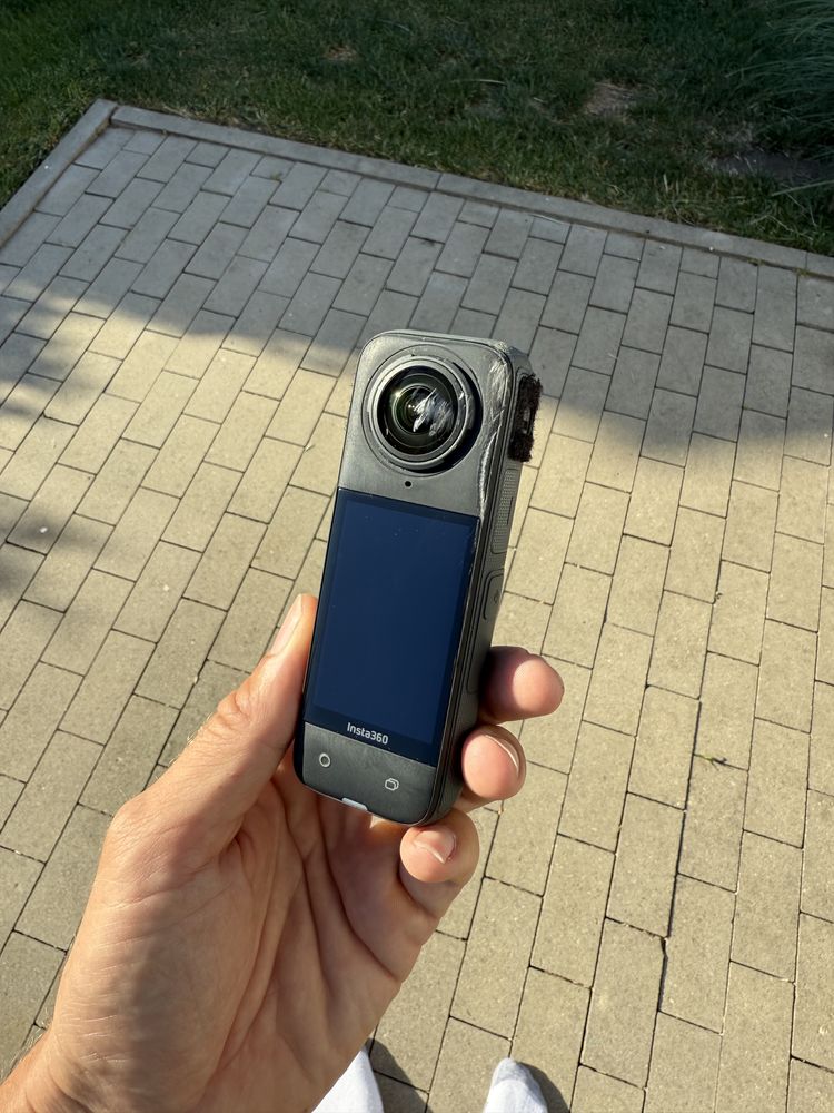 Kamera Insta360 x4