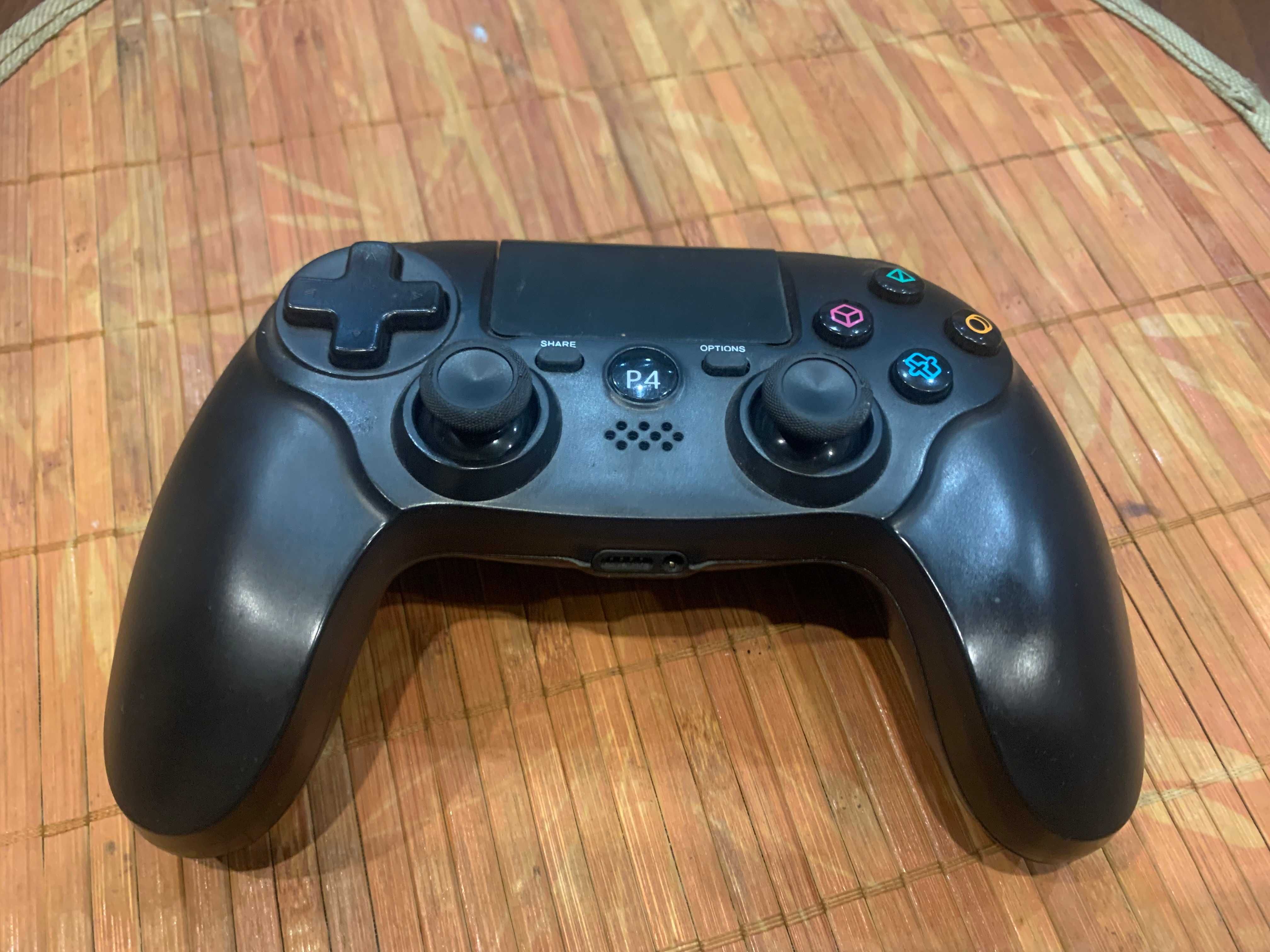 Pad do PlayStation 4  Zamiennik Sprawny