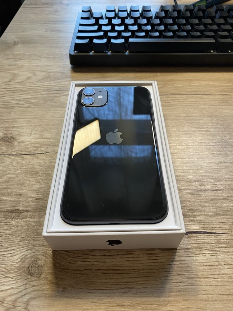 Продам Iphone 11