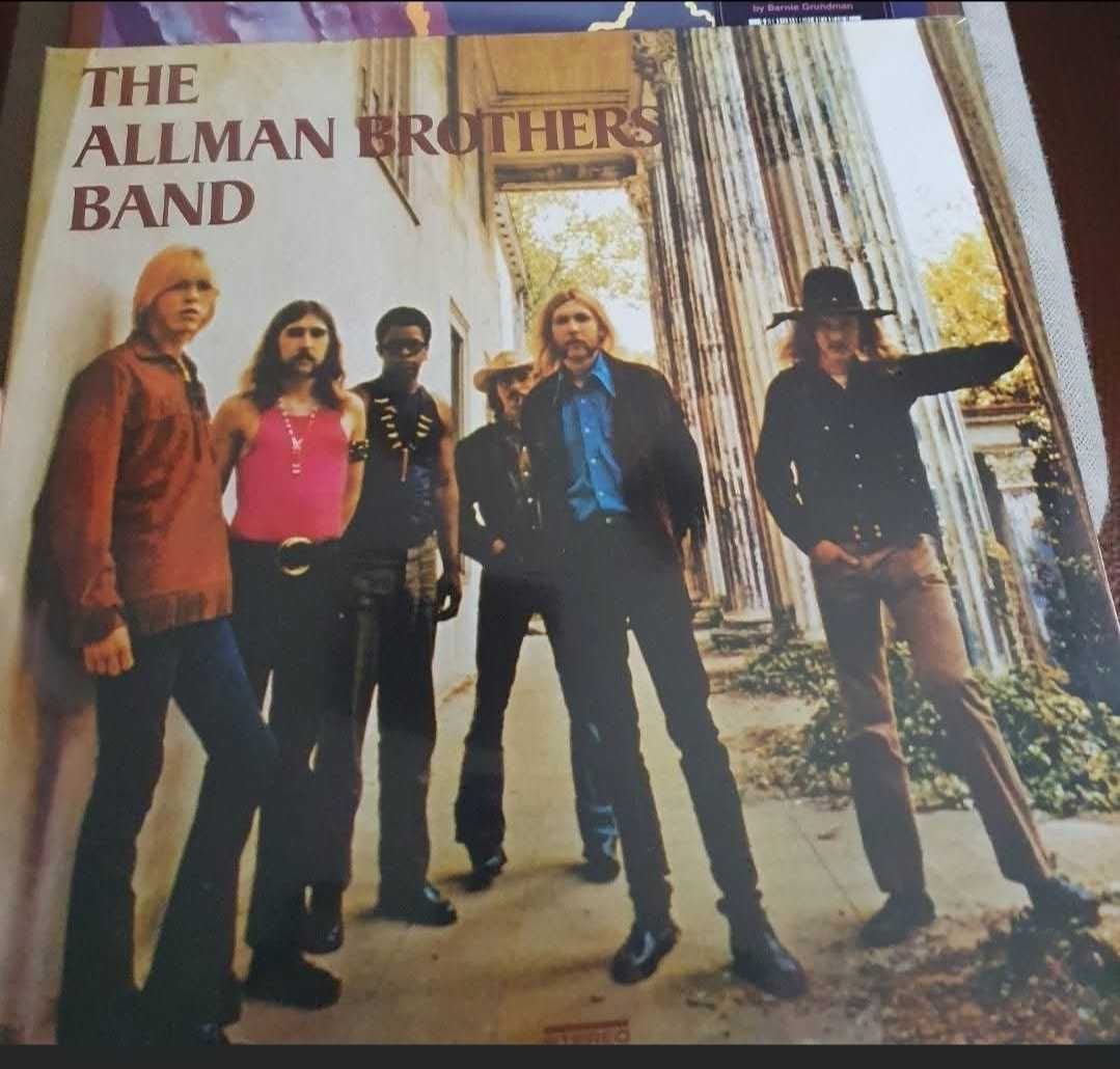 The Ducks 3xlps
Allman Brothers Band 
Ben Harper 
Novo e selados
4