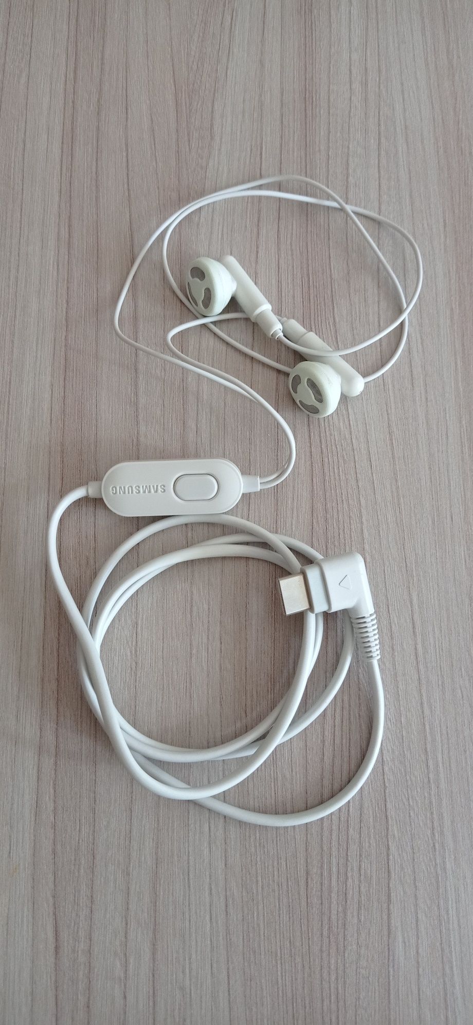 Słuchawki douszne SAMSUNG. Nowe.