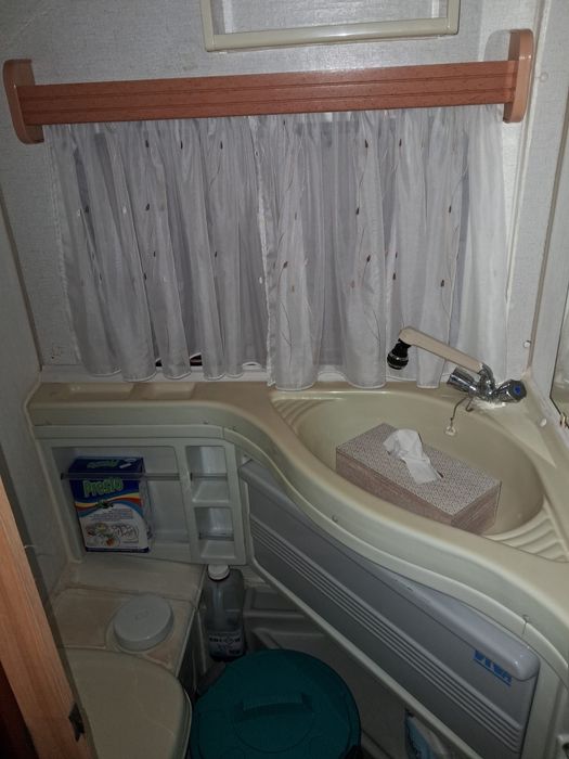 Autocaravana em bom estado, pronta a andar