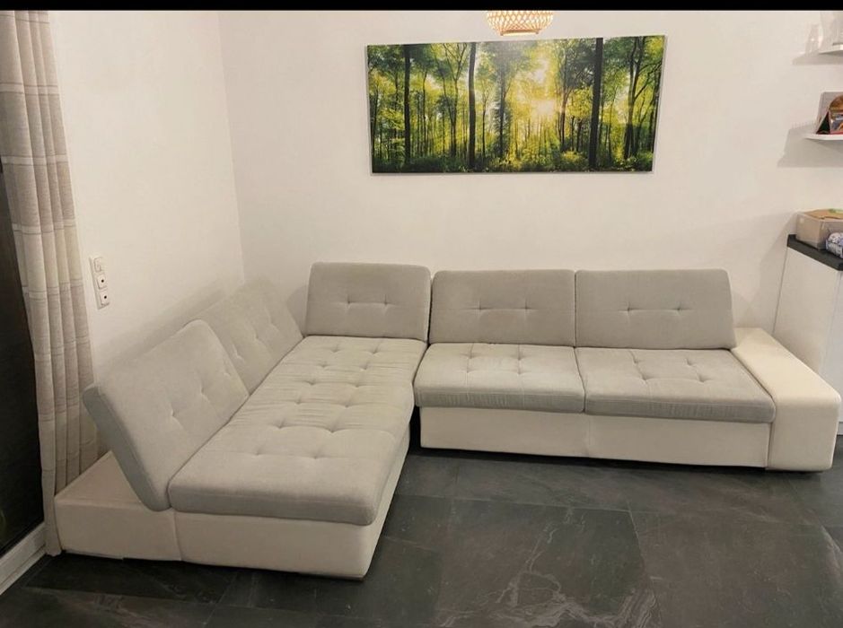 Stylowy narożnik z funkcją spania i pojemnikiem – komfort i elegancja