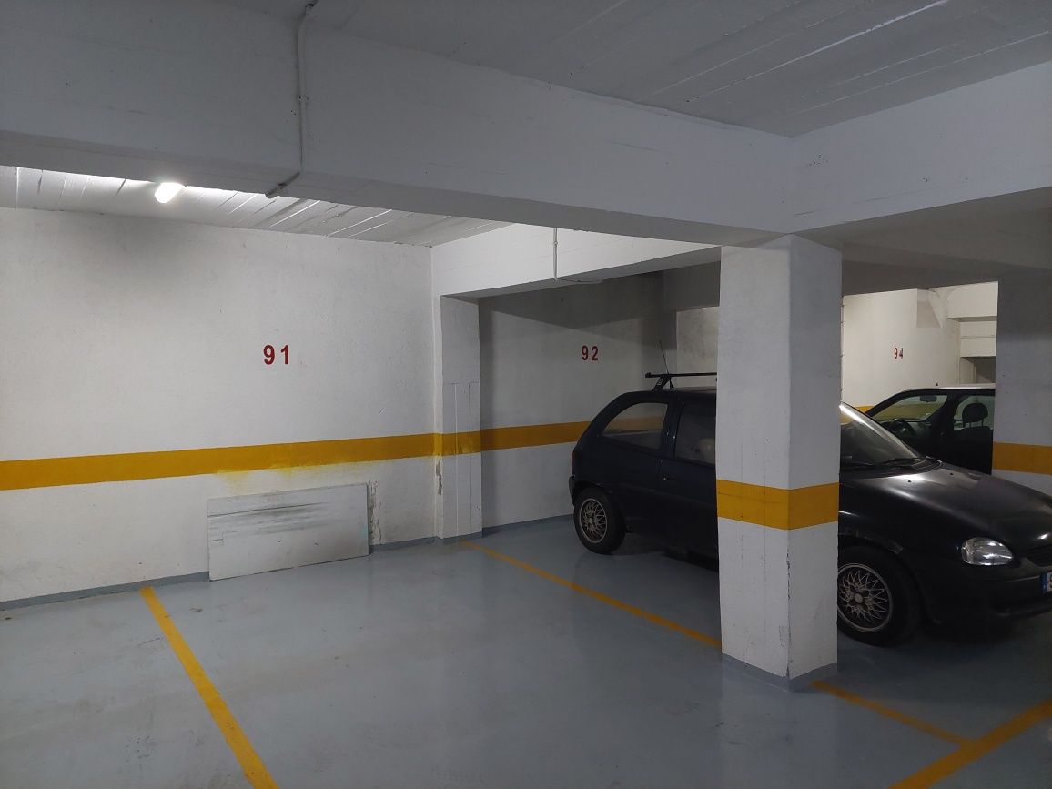 Lugar estacionamento lisboa