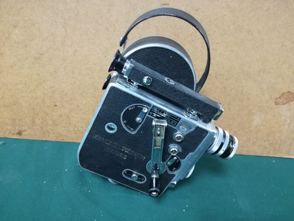 Máquina de filmar PAILLARD BOLEX , antiga, antiguidade, relíquia.