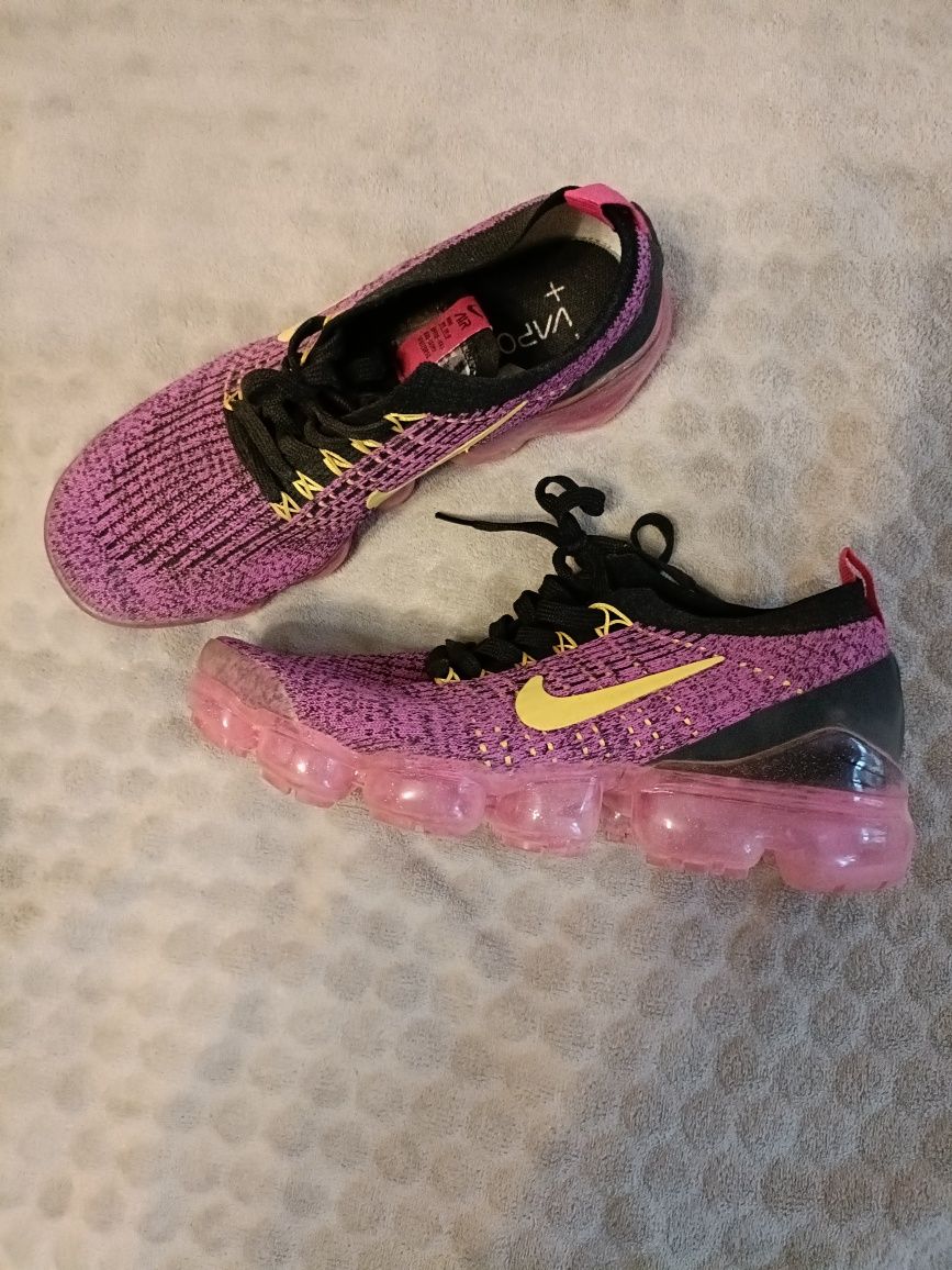 Buty sportowe rozm. 40 Nike Air Vapormax