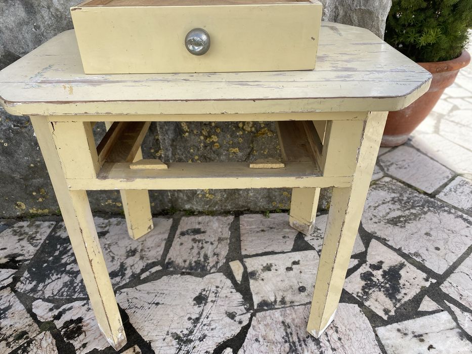 Secretaria de crianca antiga,de 1950