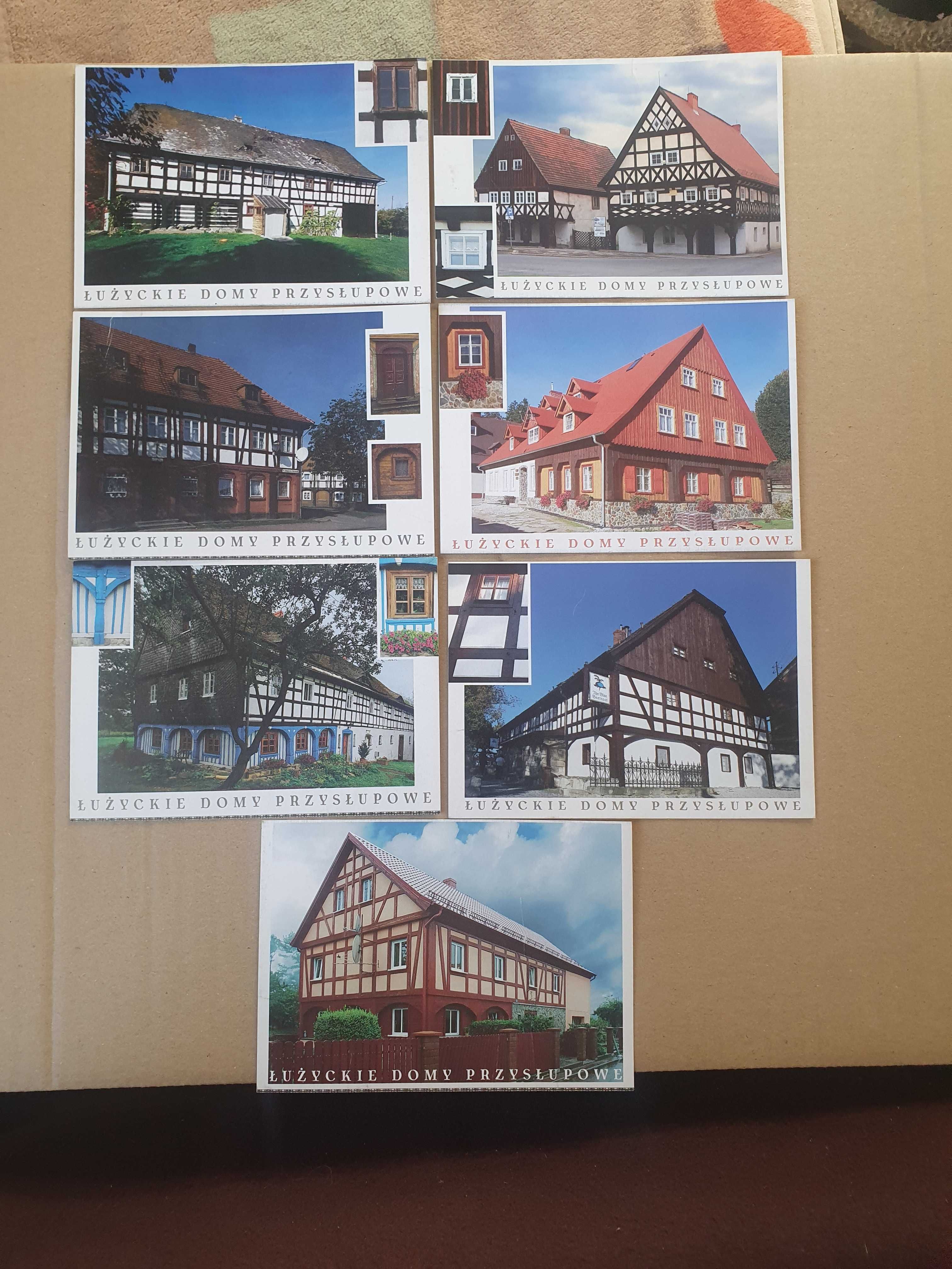 32 tematyczne kartki pocztowe