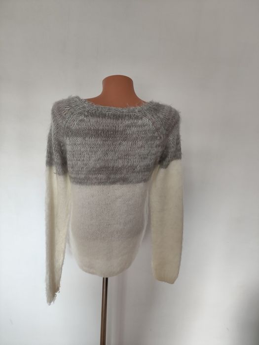 Sweter damski dwu kolorowy