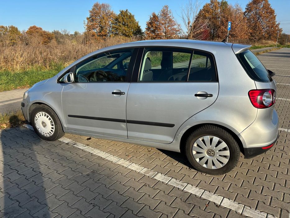 Vw Golf 5 V Plus 1.9 TDi 2006r Klimatyzacja Zarej w PL aktualne opłaty