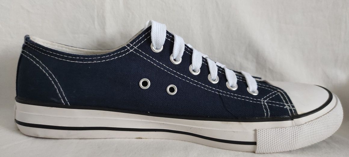 Lee Cooper trampki rozmiar 41 (26 cm wkładka), stan idealny