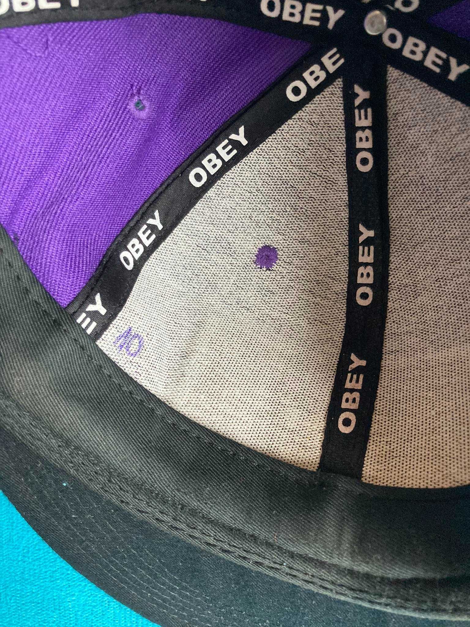 Czapka z daszkiem Obey roz. uniwersalny