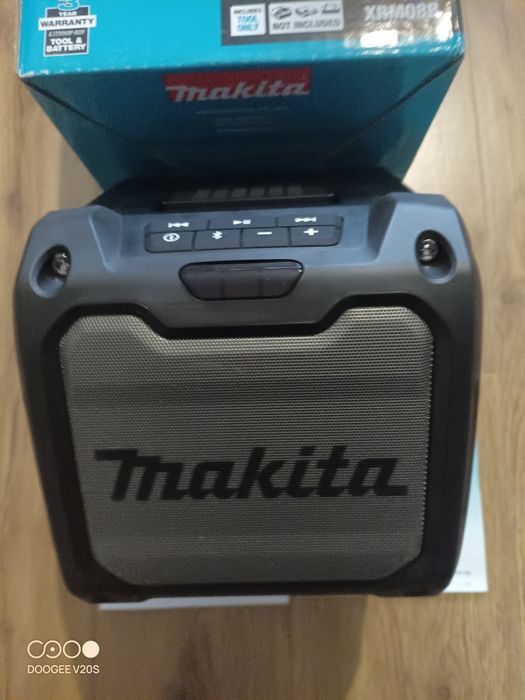 Makita XRM08 (DMR200) 12/18V Bluetooth speaker