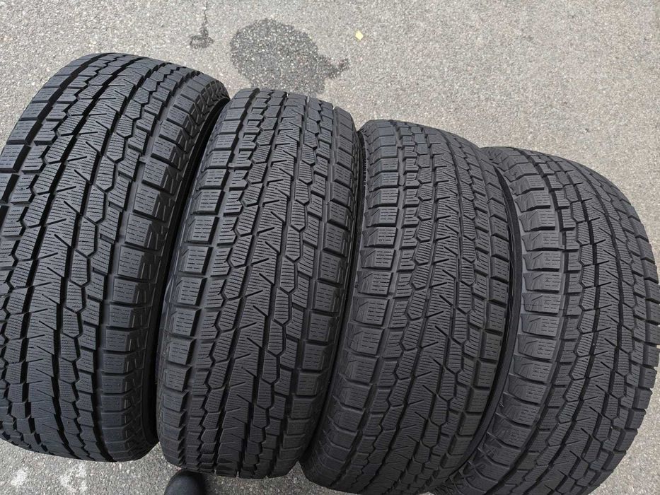 R18 235 60 4 штуки зимові шини Yokohama Ice Guard G075 ідеал