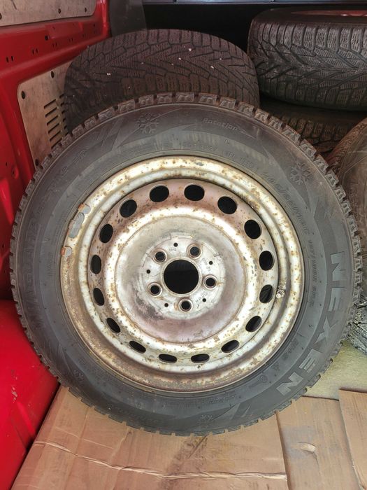 Зимові шини Nexen WinGuard winSpyke 205/65/R16C