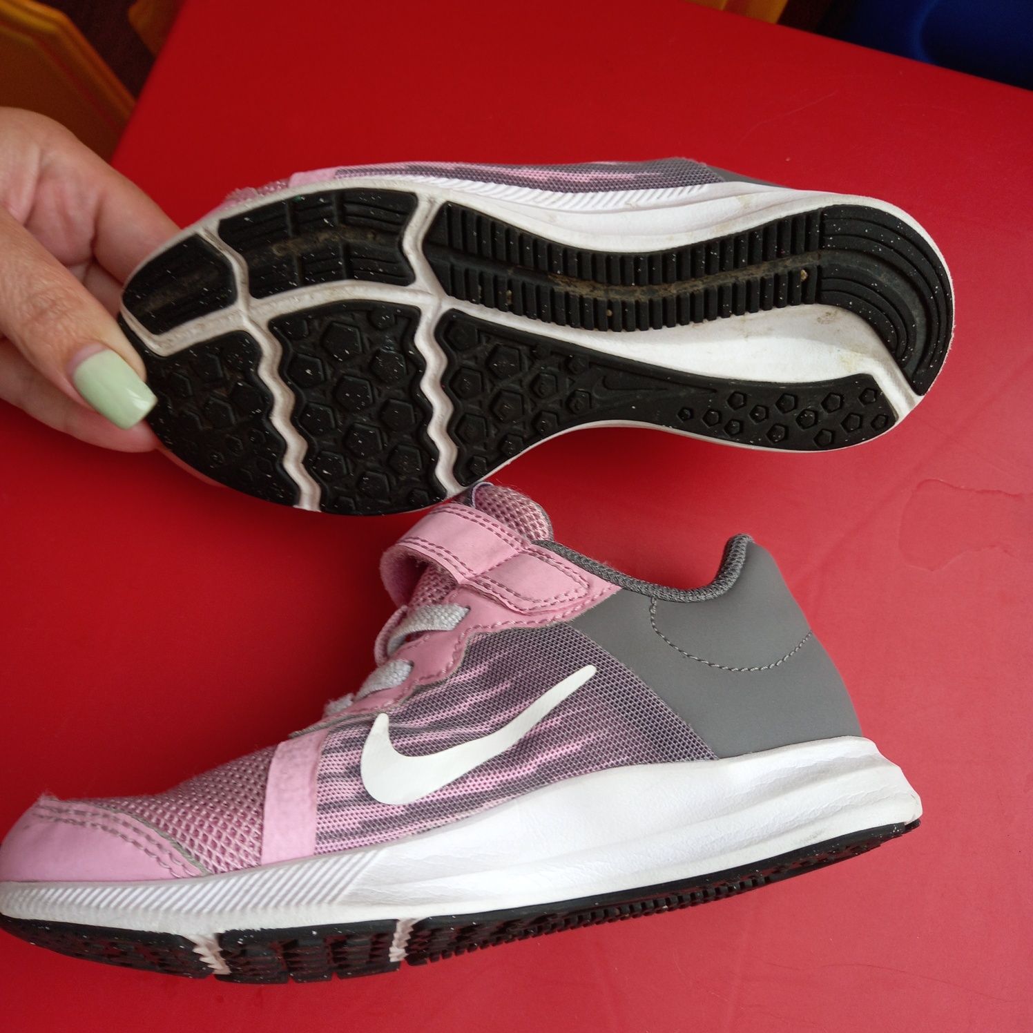 Ténis nike para menina N*28,5