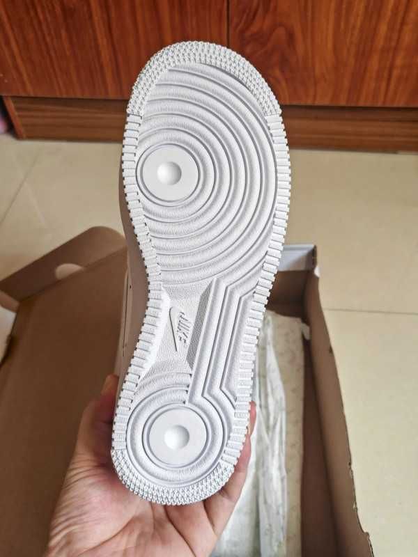 Nike Air Force 1 Low '07 White Rozmiar 40