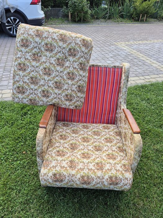 Крісла 2шт +диван