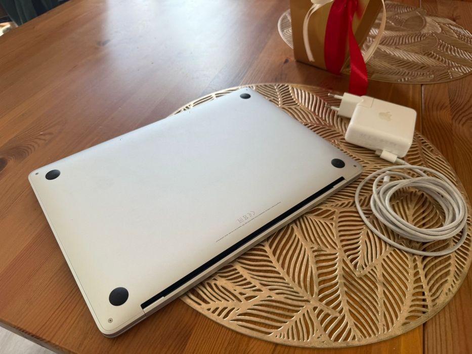 Macbook Air Pro jak nowy
