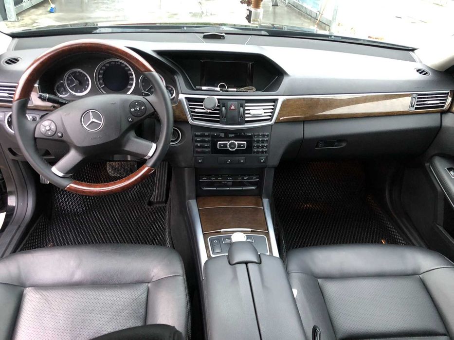 Mercedes-Benz E-Class 2012