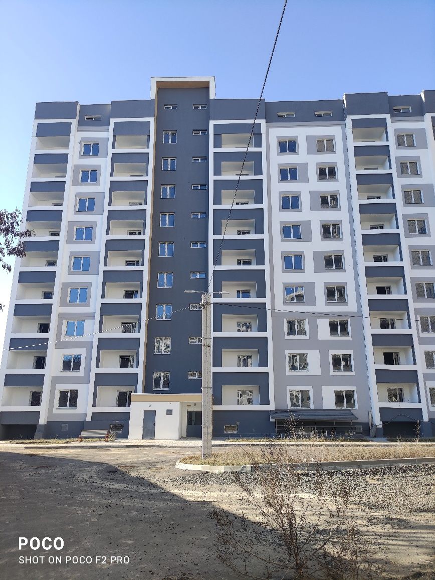 Продам 1к  большую квартиру жк сказка 48м.кв. 17дом, хозяи