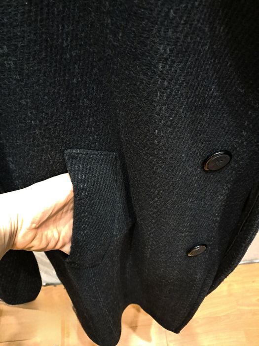 Elegancki zimowy czarny płaszcz z wełny r. 52.