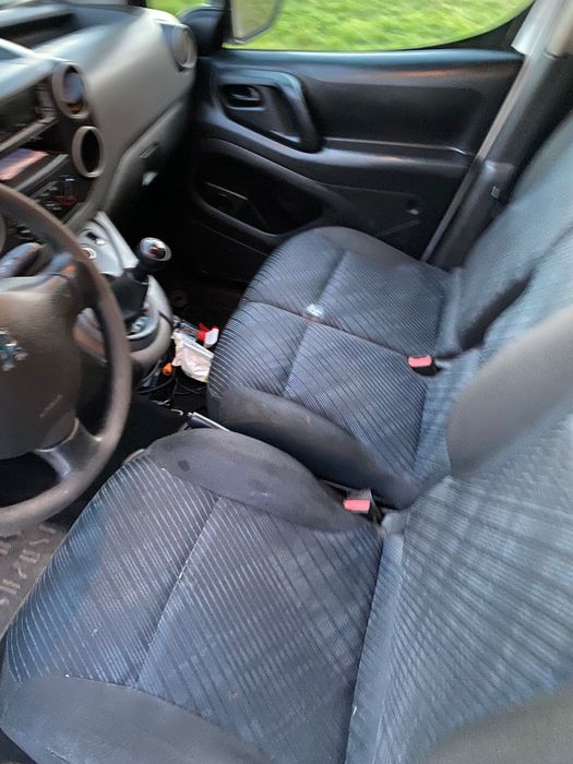 Peugeot partner 2011r 1.6hdi