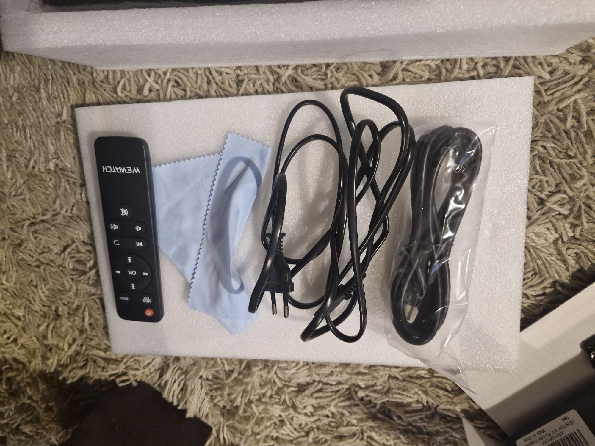 Projektor V10 pro