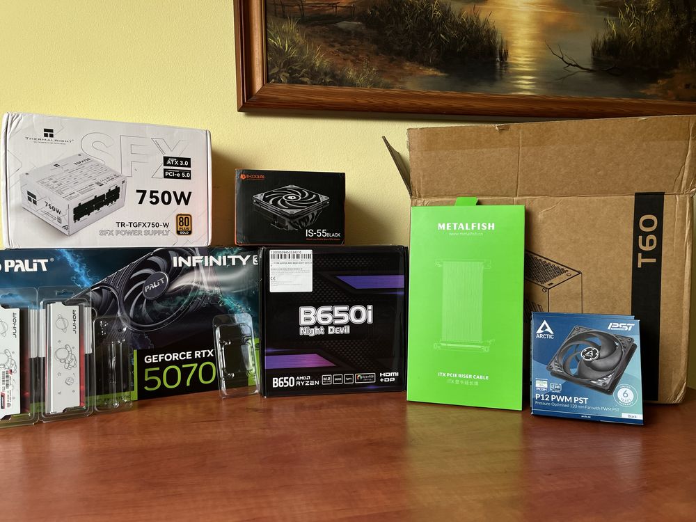 SFF 9L | Ryzen 7700 | RTX 5070 | 32GB DDR5 | 1TB NVME