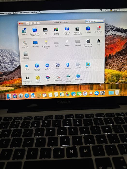 Продаж  макбук про