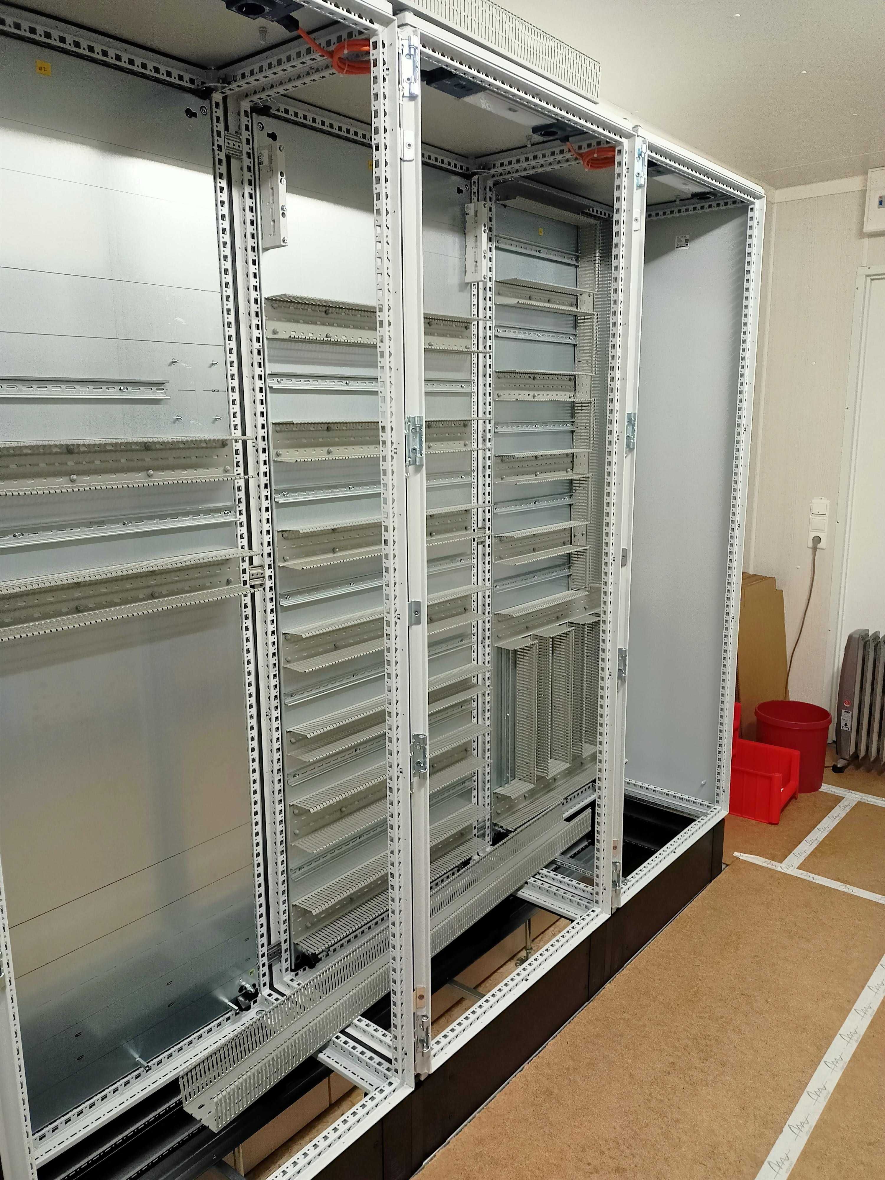 Prefabrykacja szaf sterowniczych, kontenery sterownicze, projekt ePlan