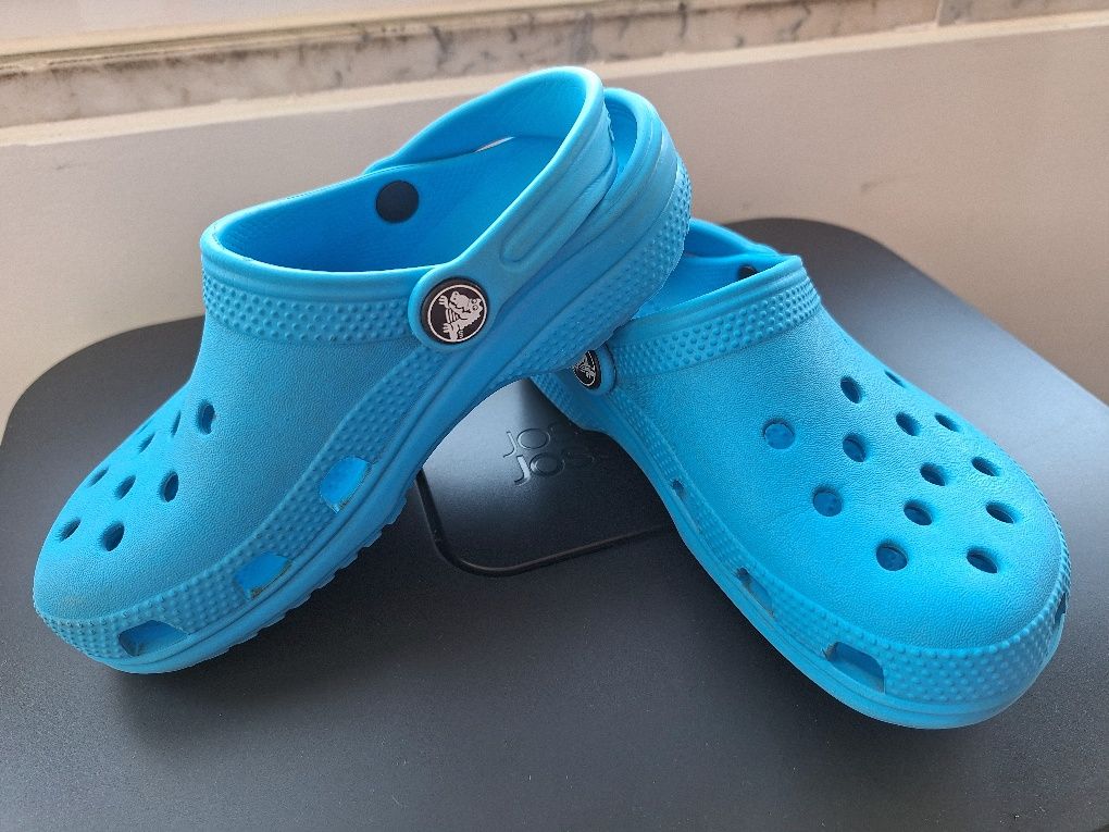Crocs C12, tamanho 30-31