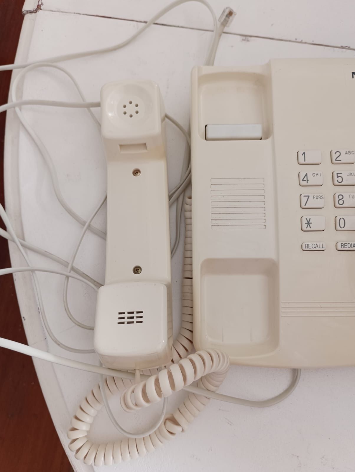 Telefone fixo antigo