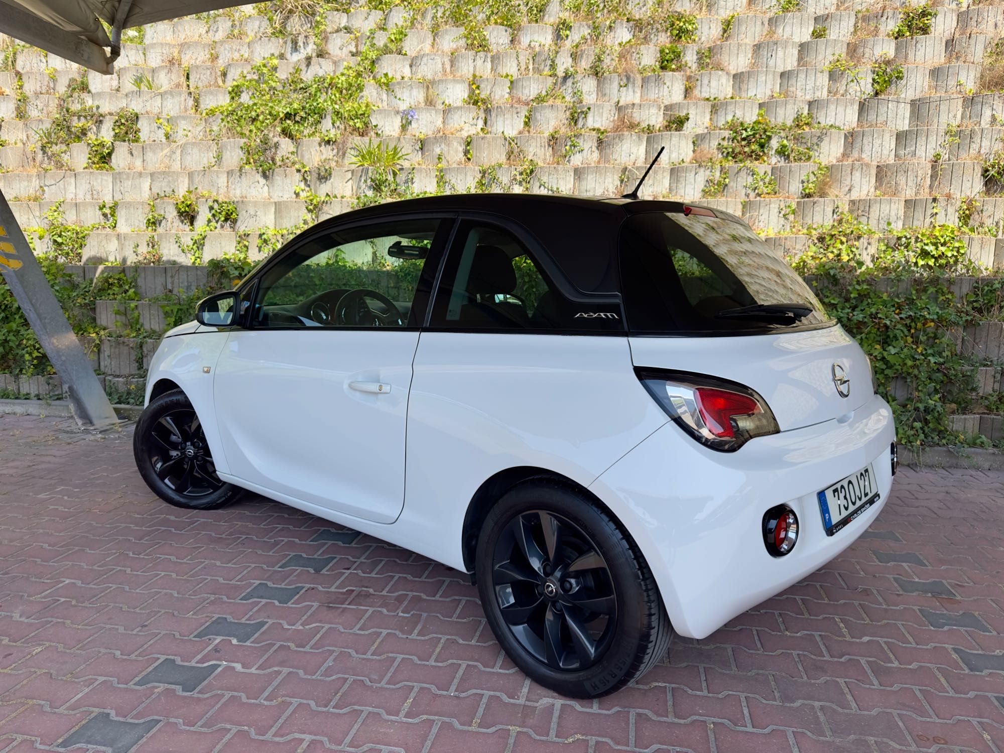 Opel Adam 1.2 Black Edition - Extremamente Estimado